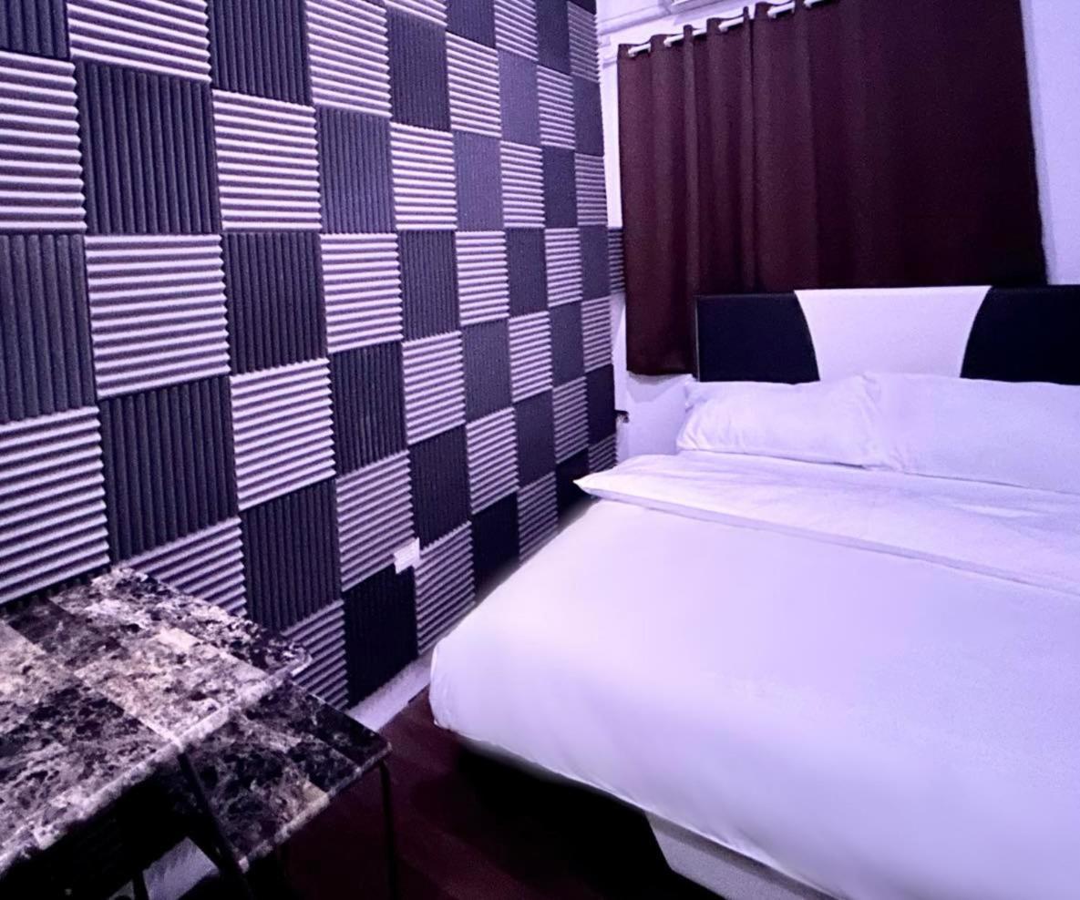 Private Room With Ac And Fan At Ekg Manila House Rental Esterno foto