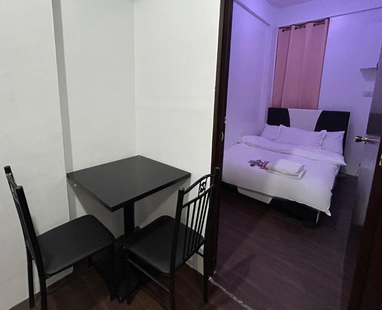 Private Room With Ac And Fan At Ekg Manila House Rental Esterno foto