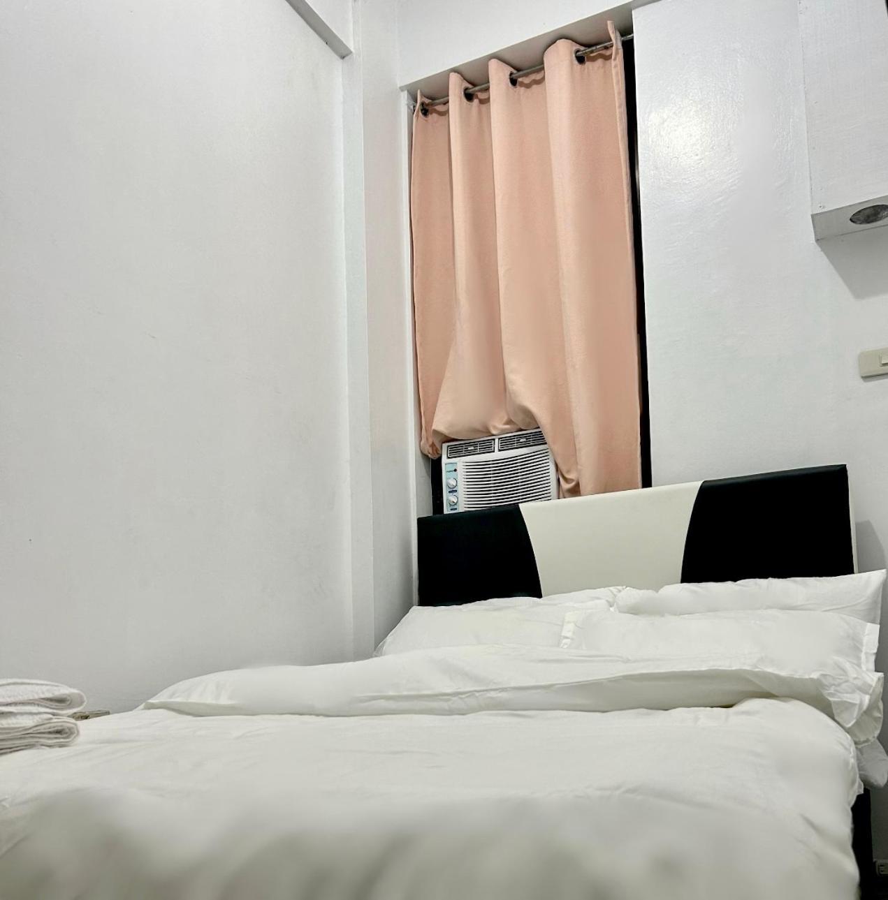 Private Room With Ac And Fan At Ekg Manila House Rental Esterno foto